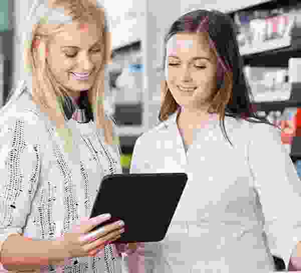 women-with-ipad